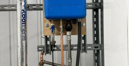 Photo showing a Mikrofill 3 Pressurisation Unit.